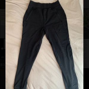 29” LuluLemon City Sweat Joggers - Men’s Medium